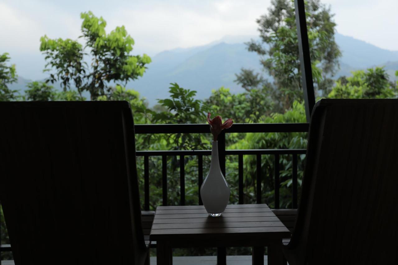 Hotel Sattva-The Awakening Garden Kakkadampoyil Esterno foto